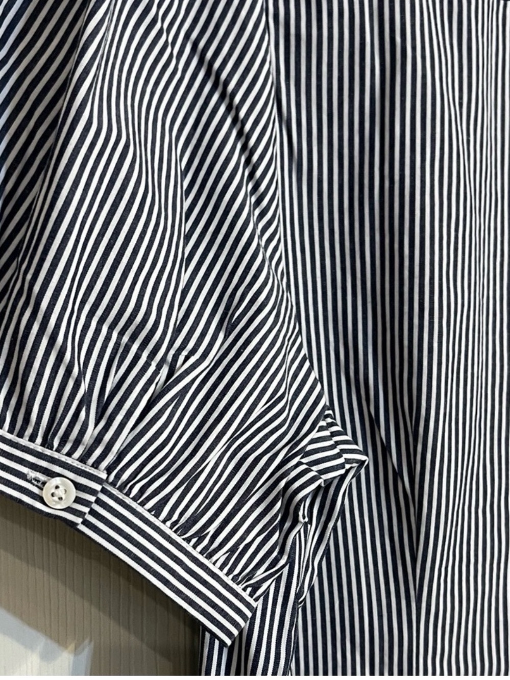 J. Crew Cotton Puff Sleeve Button Down - Picture 4 of 6